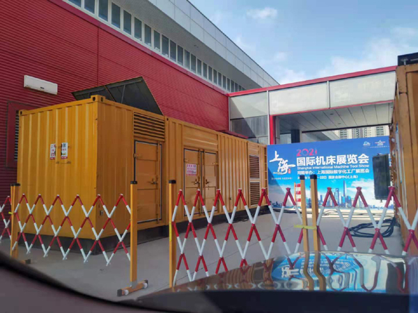 城子河发电车出租-发电机无电压或电压太低怎么办？