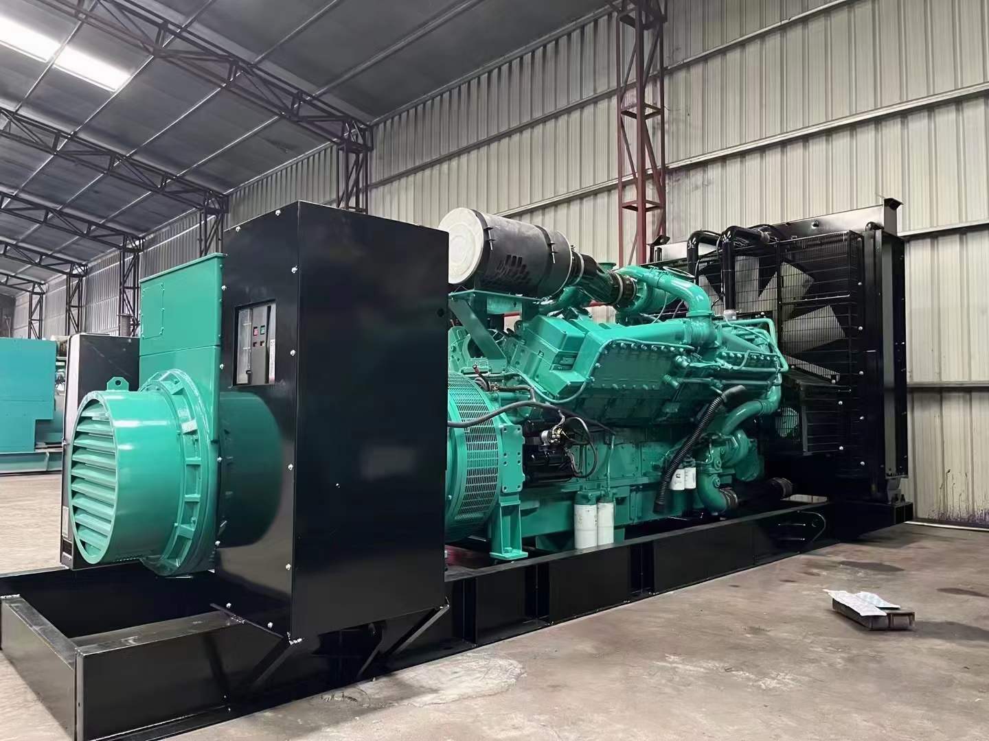 城子河如何降低 800kW 柴油发电机输出电流的波动？